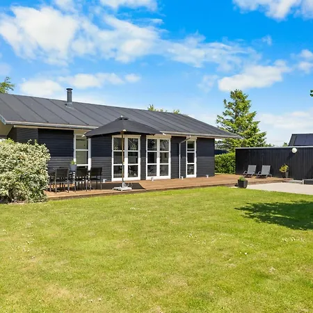 Mildred - 400m From The Sea By Interhome * Otterup