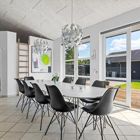 Ferienhaus Mildred - 400m From The Sea By Interhome *